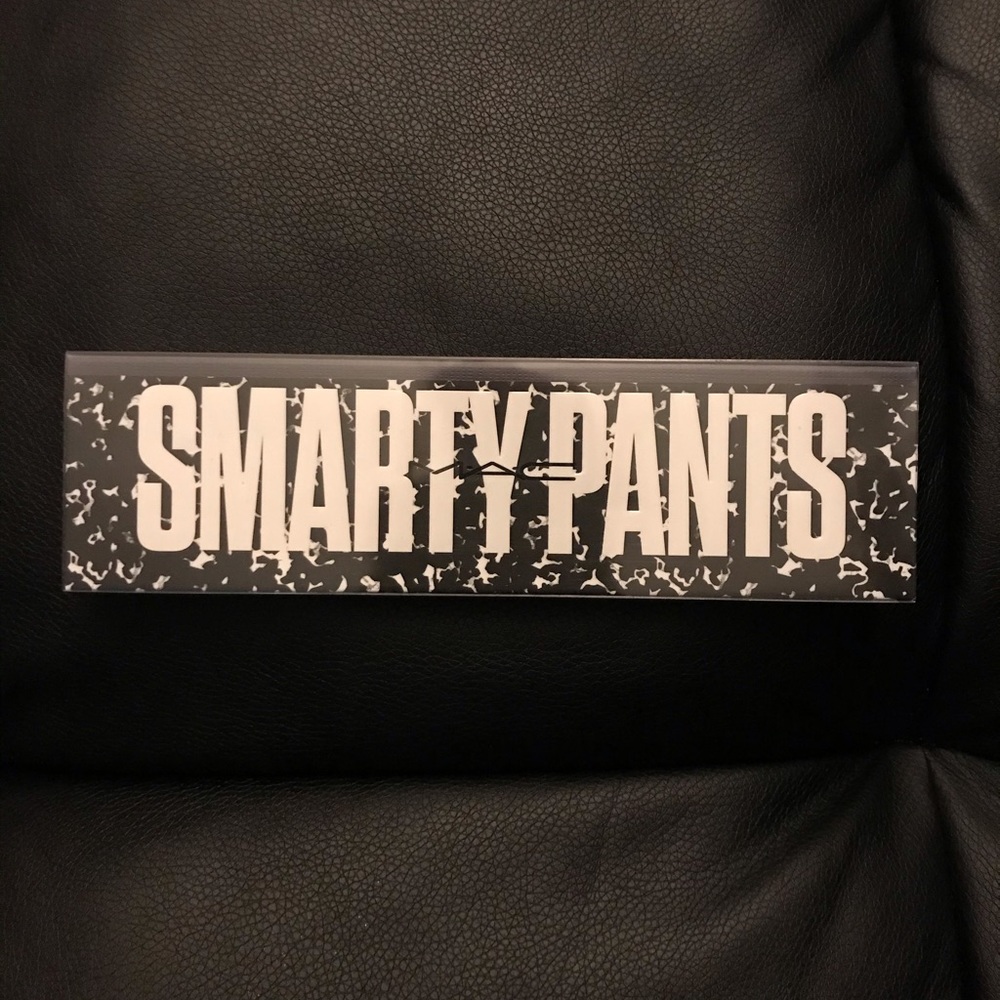 MAC Smarty Pants Personality Pallet